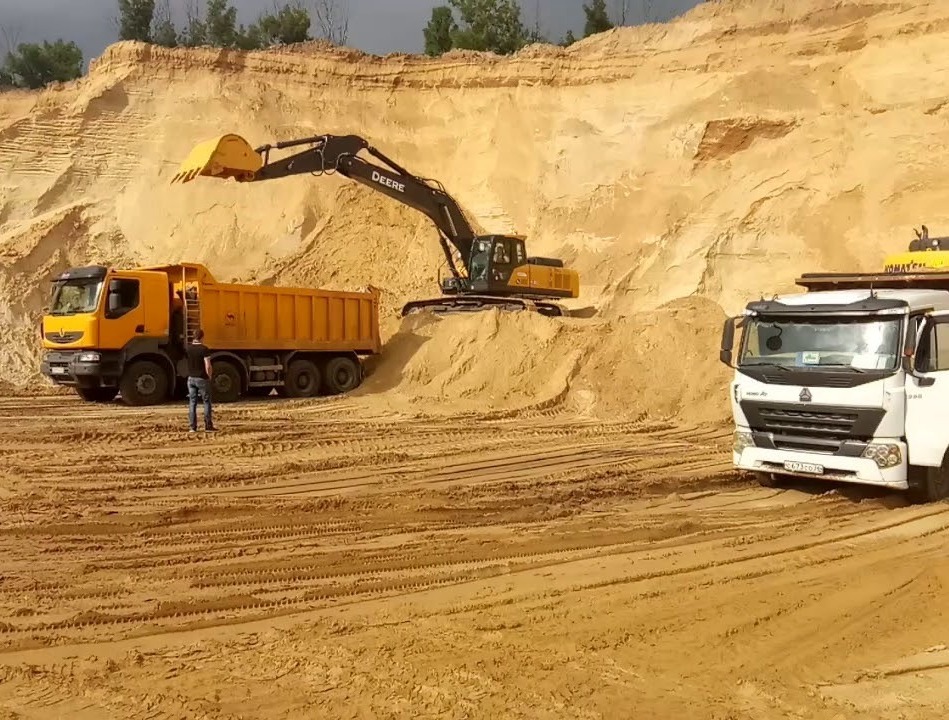 Доставка песка строительного в Московской области